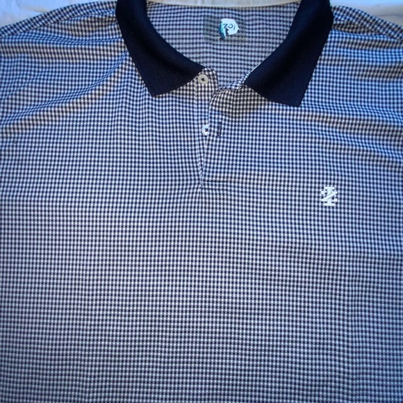 IZOD means black and white t-shirt size XXL pit to pit 24” - Picture 3 of 4